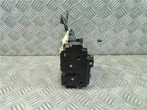 7e1837016a right front - front, door